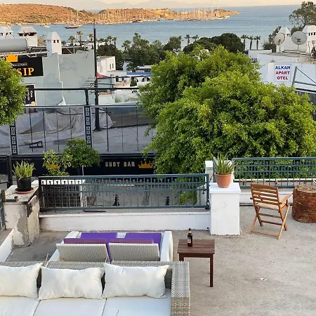 Apartament Cozy Studio House With Shared Terrace Near Sea In The Heart Of Bodrum *