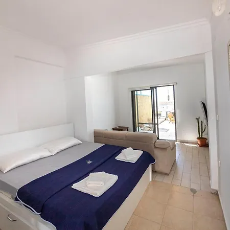 Cozy Studio House With Shared Terrace Near Sea In The Heart Of Bodrum Apartment *